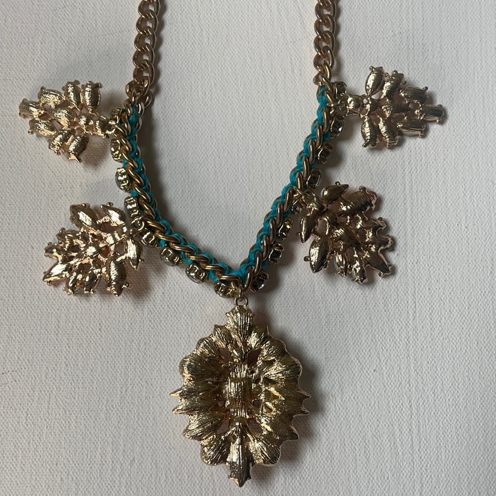 Multicolored statement necklace - Picture 5 of 7